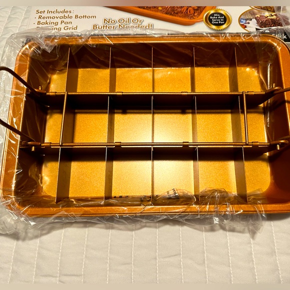 COPPER COLLECTION | BROWNIE PAN| 18 perfectly cut brownies| non-stick| BNIB - Picture 3 of 8